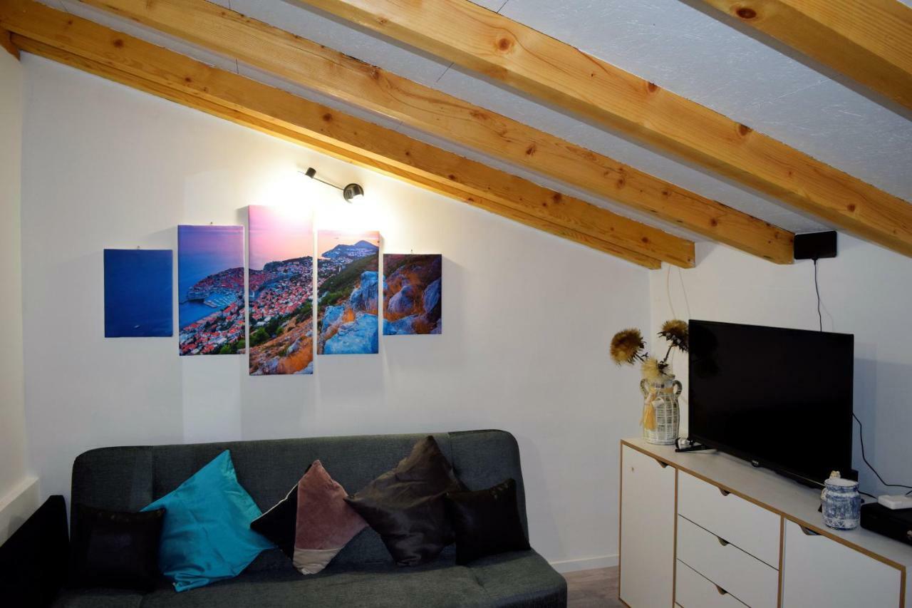 Veritas Apartments Mlini Eksteriør billede